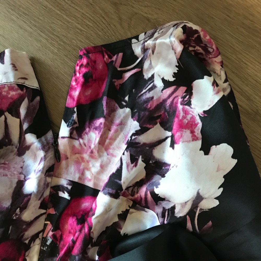 Cache silk top - Picture 2 of 5